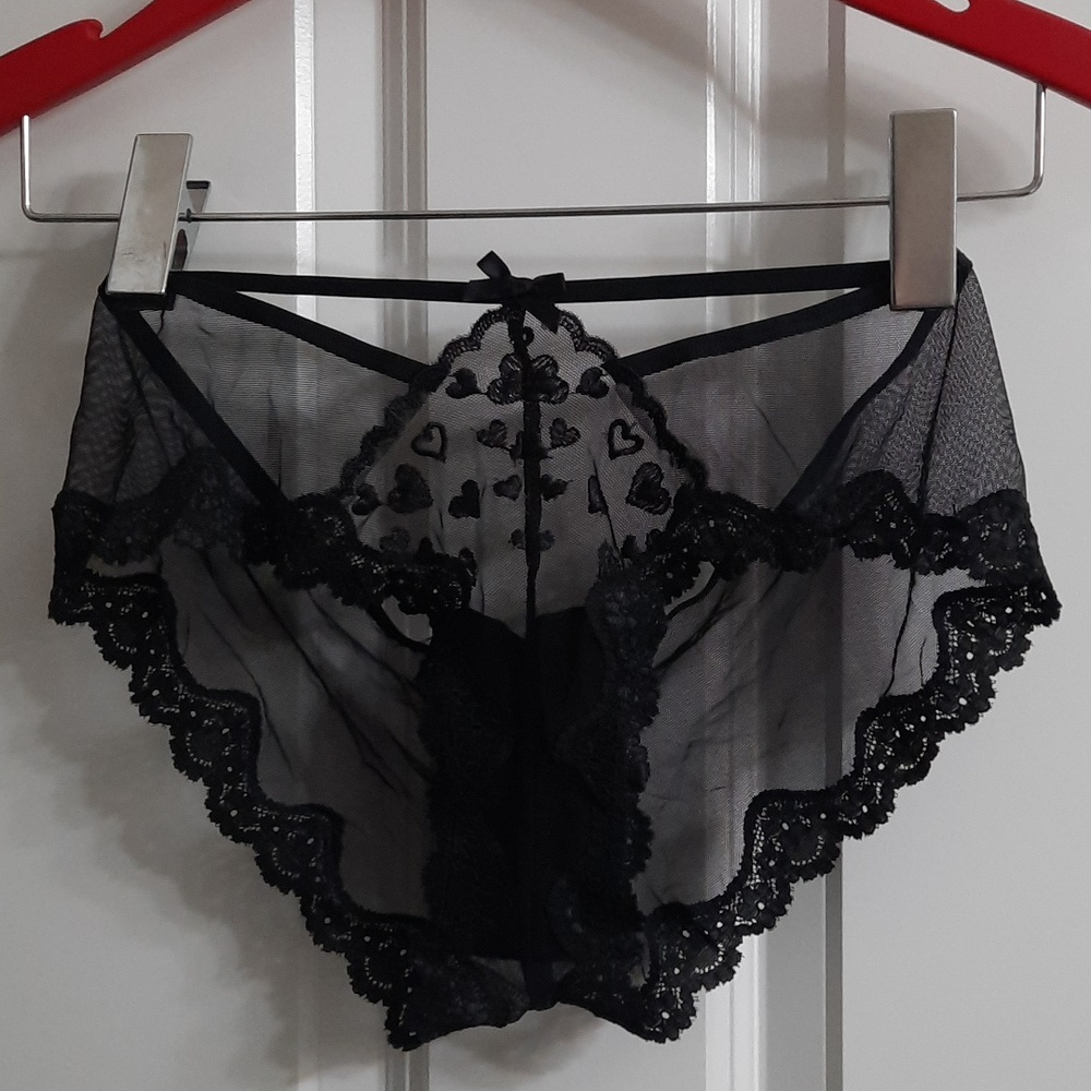 New Victoria's Secret Black Sheer Lace Heart Print Cheeky